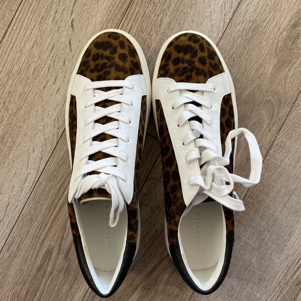 Veronica Beard Bibi Sneakers Leopard and white, Size 8.5